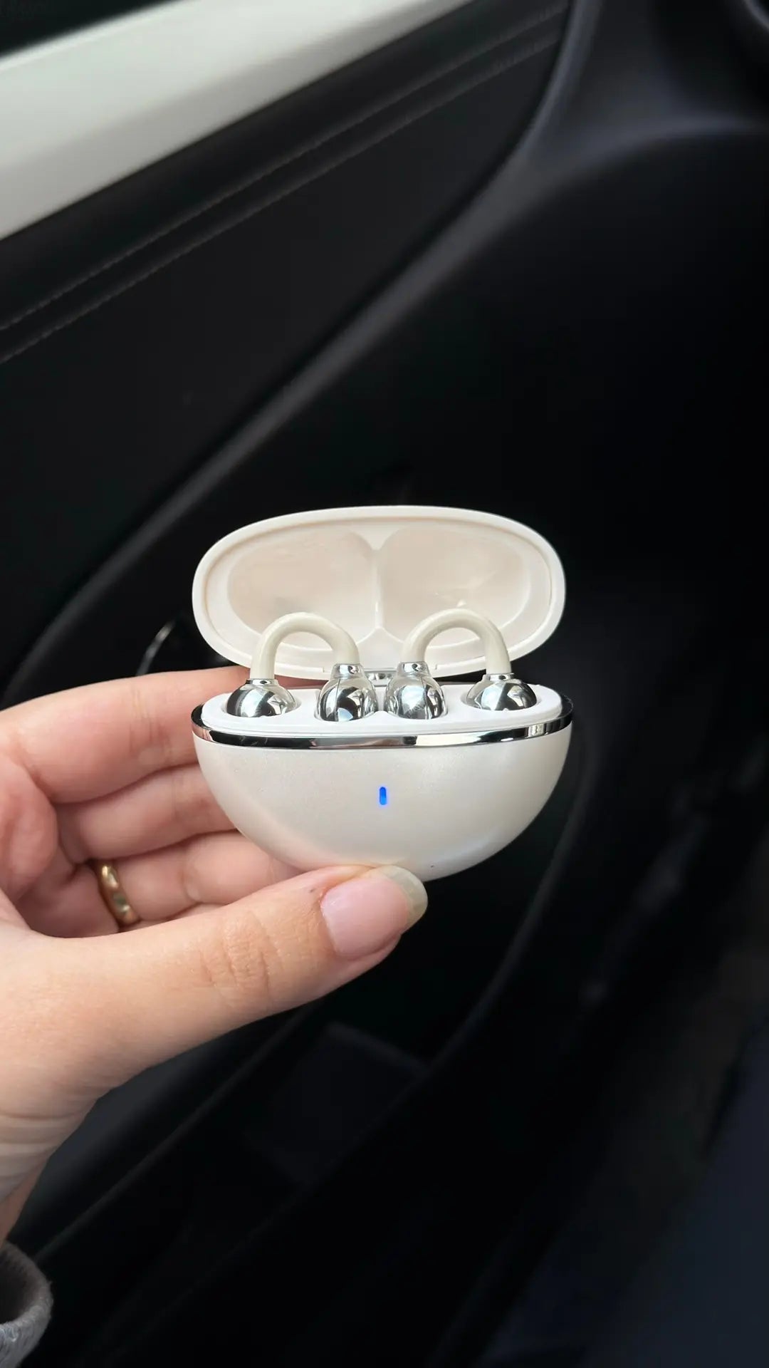 Fiyonk Charm Hediyeli Modern Klips Tasarımlı Kablosuz Kulaklık